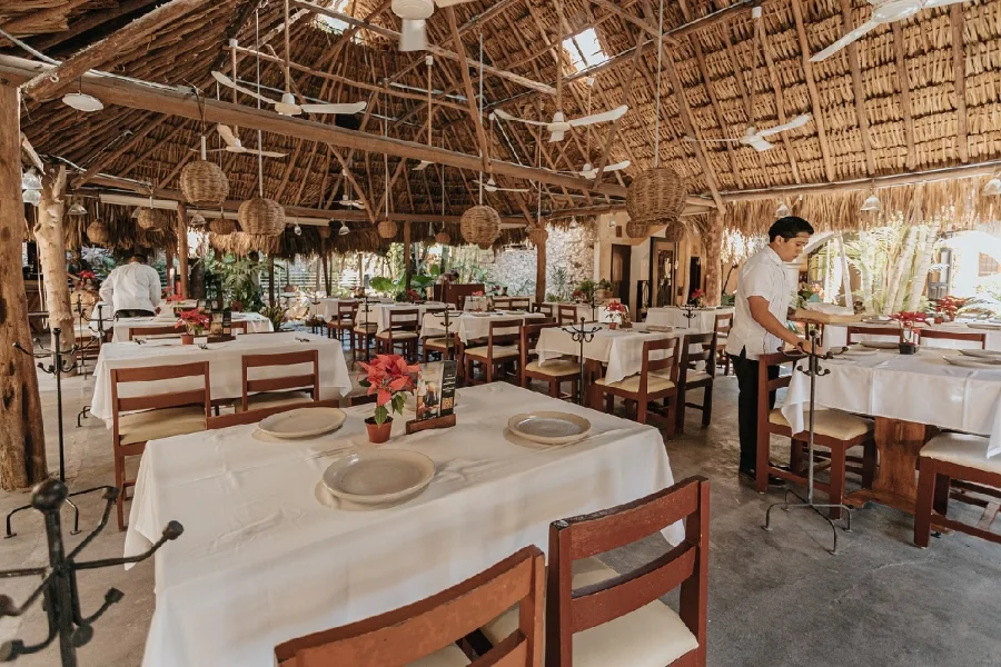 Hotel Tour Privado Izamal Pueblo Mágico con day pass