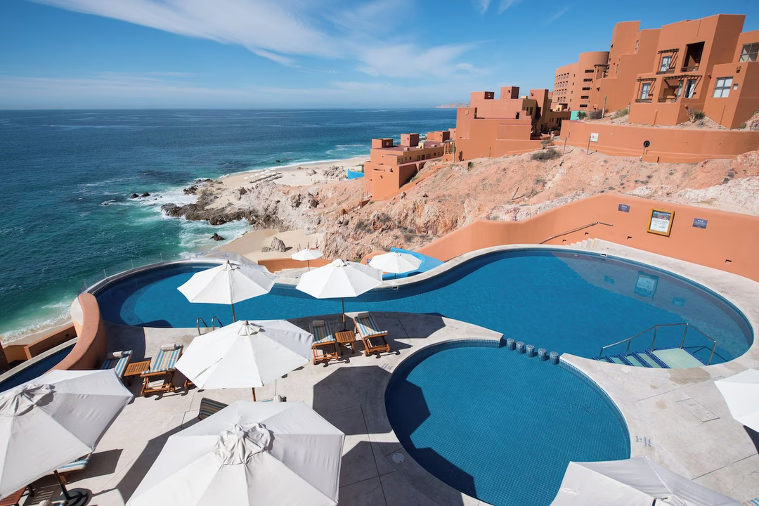 Hotel Club Regina Los Cabos con day pass