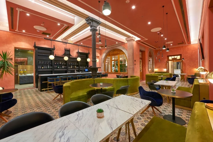 Hotel City Centro by Marriott San Luis Potosi con day pass