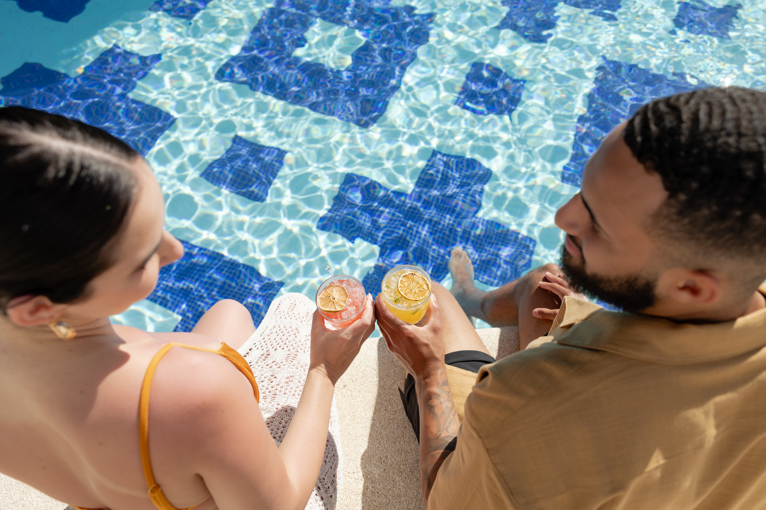 Hotel Mar Del Cabo by Velas Resorts con day pass
