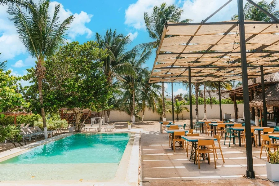 Hotel Kokomo Hotel & Club de Playa con day pass