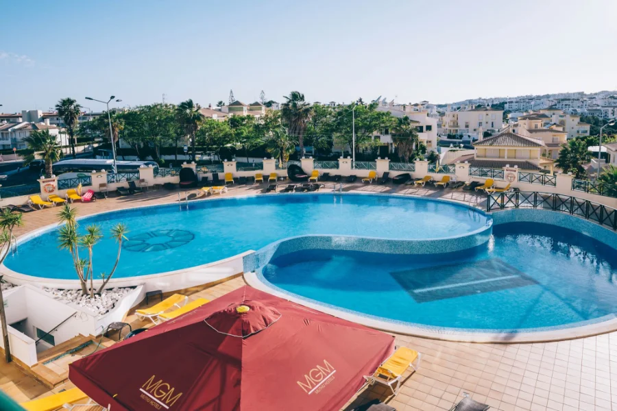 Hotel Grand Muthu Forte do Vale con day pass